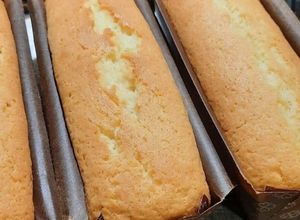 Una foto de Budín (de diferentes sabores) rico y fácil