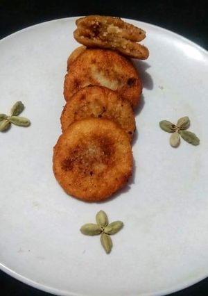 A picture of Kakara pitha.
