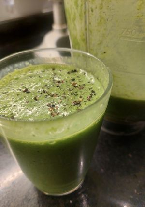Una foto de Licuado verde salado de Kéfir