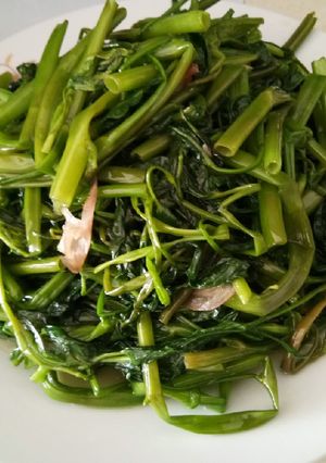 Hình của món Rau Muống Xào Tỏi.