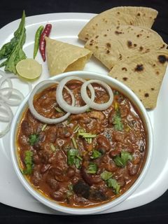 मसाला राजमा (Masala rajma recipe in hindi) रेसिपी मुख्य फोटो