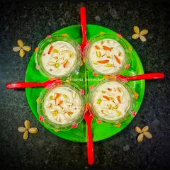 A picture of Seviyan kheer.