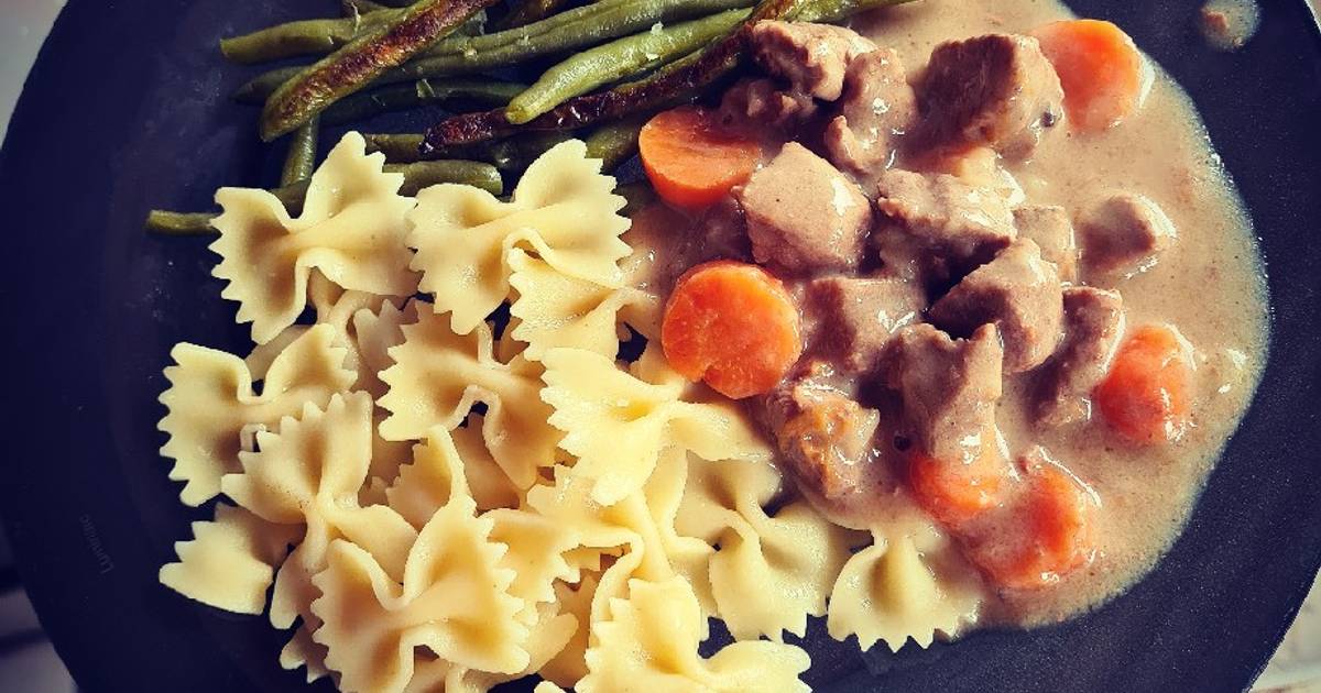 Boeuf bourguignon sans vin rouge de Melanie Gabriel Rose Cookpad
