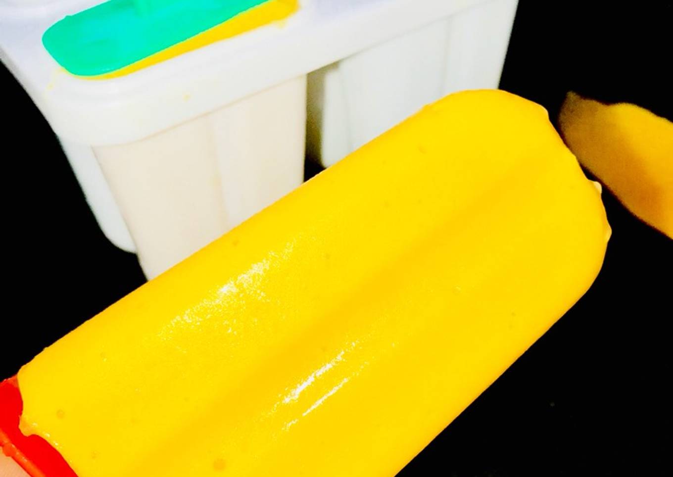 Mango popsicles