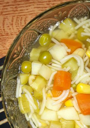 صورة لوصفة شوربة الخضار بالشعيرية vegetables soup