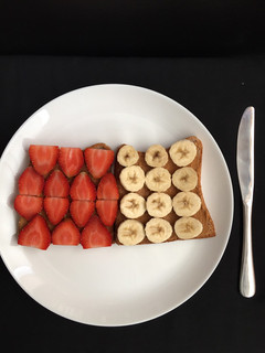 Foto resep Peanut Butter & Fruit Sandwich