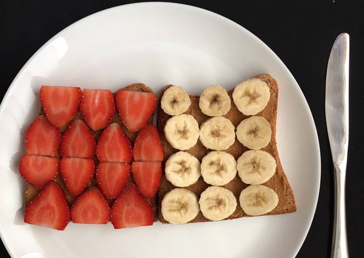 Peanut Butter &amp; Fruit Sandwich