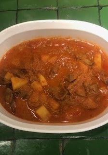 Una foto de Bistecs guisados con papas