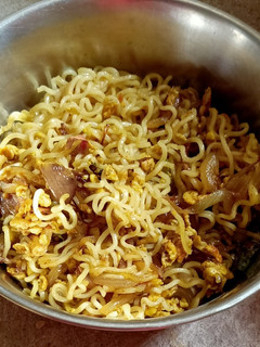 এগ মশলা ম্যাগি (Egg masala maggi recipe in Bengali) রেসিপির প্রধান ছবি