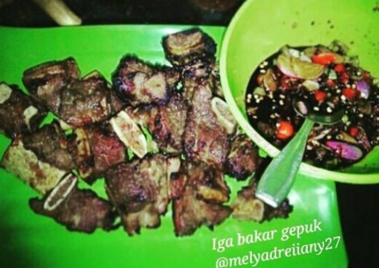 Iga bakar gepuk