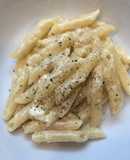 Pasta a los tres quesos
