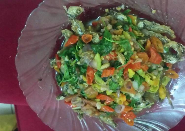 Cara Gampang Menyiapkan Teri sambal dabu&#34; manado, Bisa Manjain Lidah