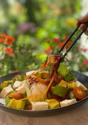 Hình của món 📣 SALAD SỐT MISO GỪNG 🥑🍅🥕.