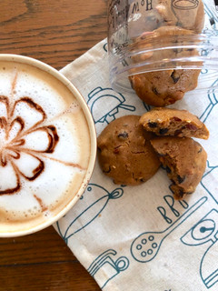 Foto resep Chocolate chip cookies with almond (chewy)