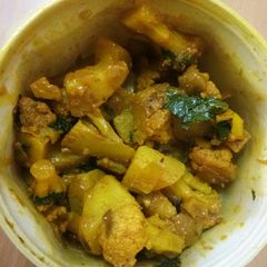 A picture of Aloo gobhi.