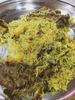 صورة لوصفة رز باللحم والخضار بطريقتي