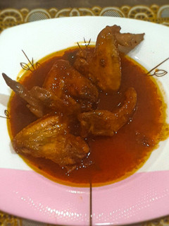 A picture of Sweet and chilli chicken wings.