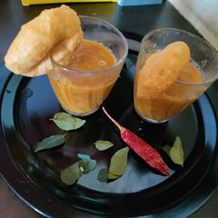 A picture of Medu Vada.