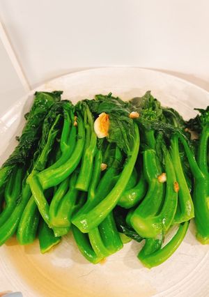 Hình của món Bông cải xanh TQ xào dầu hào (Gai-lan).