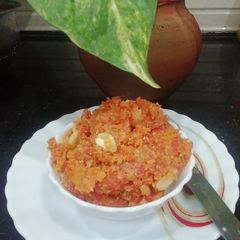 A picture of Carrot Halwa with Khoya.