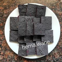 A picture of Jamun Poli (Jamun Tikki).