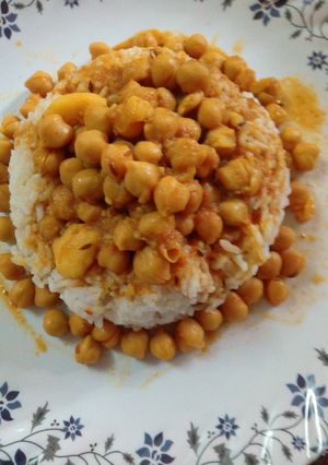 छोले चावल (Chole chawal recipe in Hindi) रेसिपी मुख्य फोटो