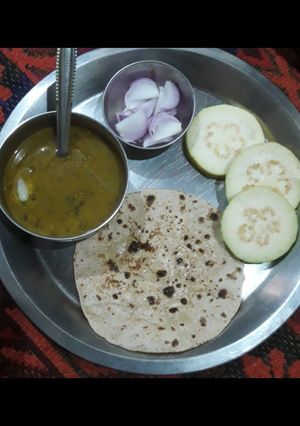 उड़द चना की दाल (urad chana ki dal recipe in Hindi) रेसिपी मुख्य फोटो