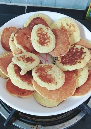 Hình của món No bụng với bánh cơm nguội.