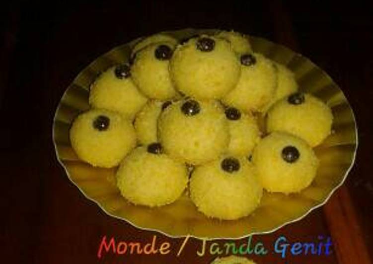 Monde / Janda Genit Eggles