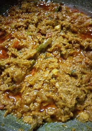 কৌটার মাছ ভুনা রেসিপির প্রধান ছবি