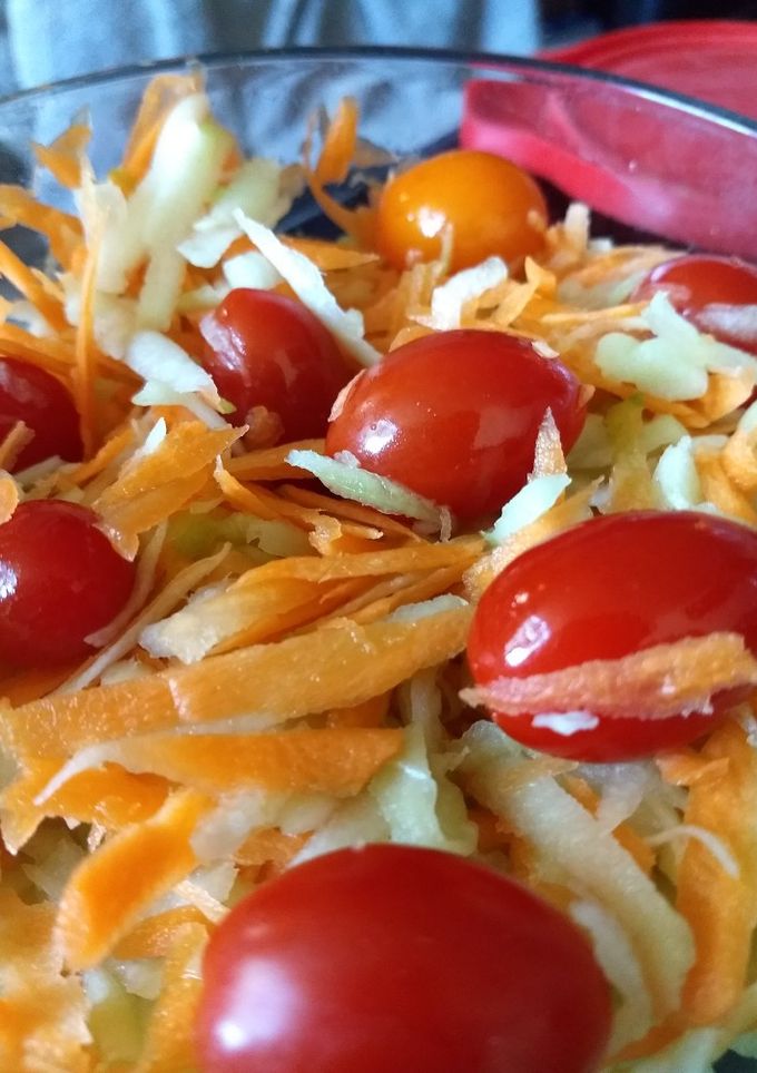 Una foto de Ensalada de Zanahoria y Chayote crudo