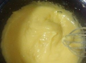 Una foto de Crema de limón (lemon curd) very fácil