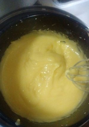Una foto de Crema de limón (lemon curd) very fácil