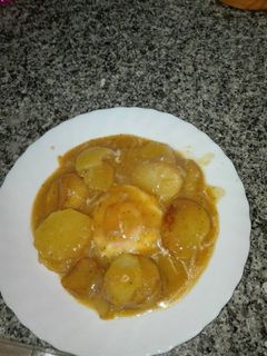 Una foto de Patatas en salsa a mi manera