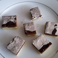 A picture of Chocolate Burfi.