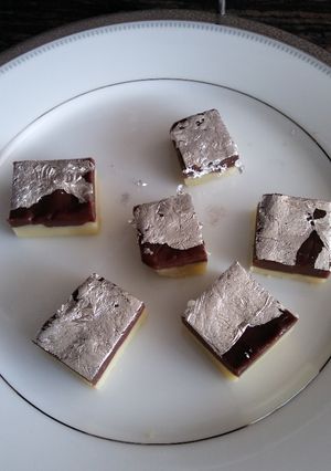 A picture of Chocolate Burfi.