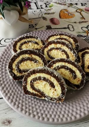Kókusztekercs piskótából gluténmentesen recept fotója