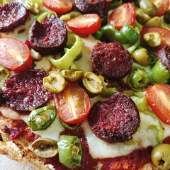 A picture of Bread Pizza.