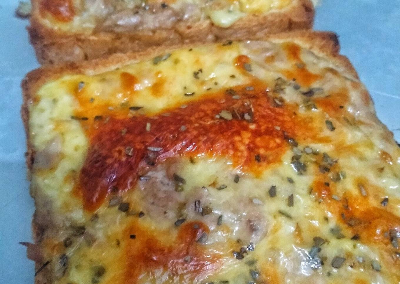Roti Tuna Keju