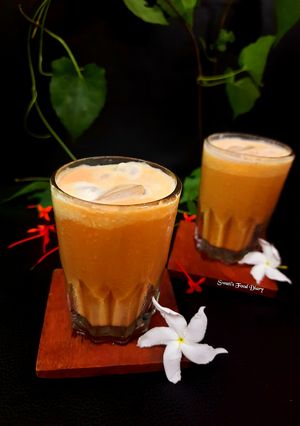 A picture of Thai Iced Tea.