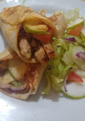 Una foto de Wrap de pollo a la plancha