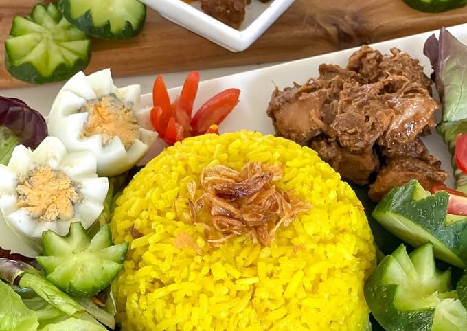 Resep Nasi Kuning Rice Cooker Oleh Maya Pradana Cookpad