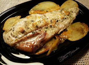 Foto principal de Merluza del pincho al horno, con patatas y ajos