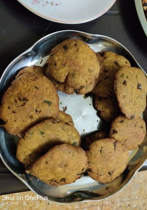A picture of Millet tikki.