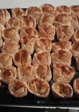 Una foto de Empanadas de jamón y queso 😊
