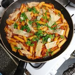 A picture of Tomato and herb Pasta.