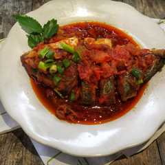 A picture of Ikan Laut Saus Sarden Simple.