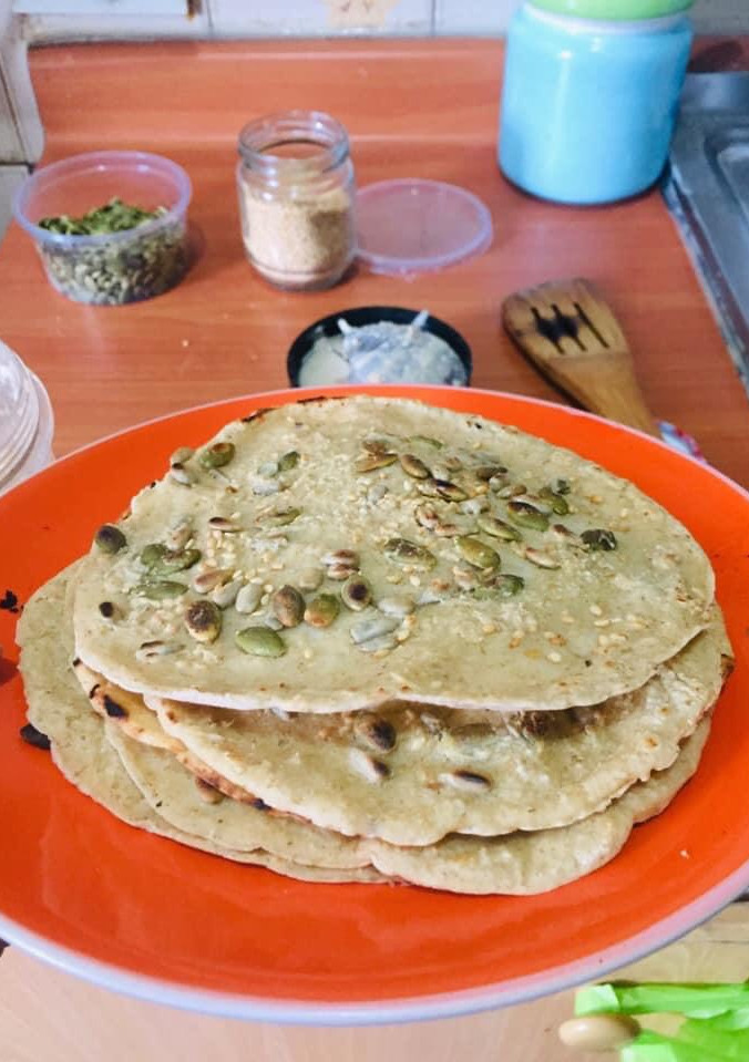 Una foto de Panqueques de avena, con semillas
