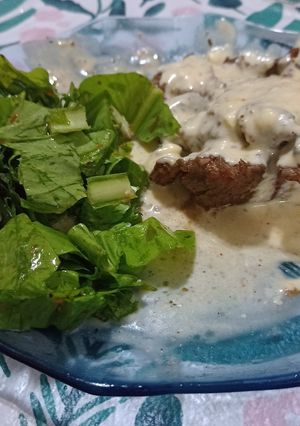 Una foto de Bifes con salsa Roquefort