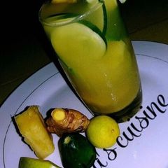 A picture of Pineaple nd ginger juice.